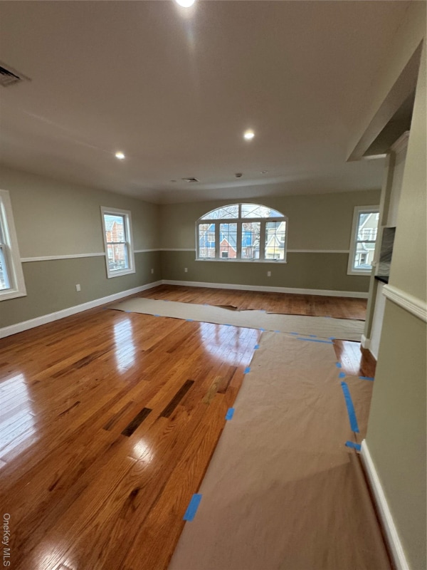 Photo - 118-32-11200 200th St