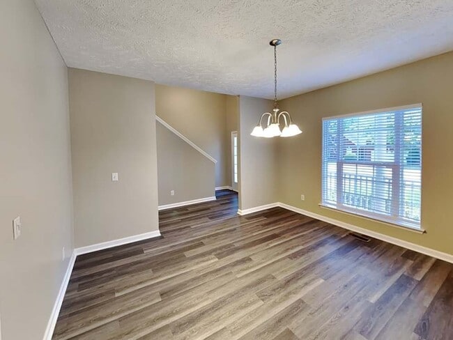Photo - 6975 Calderwood Dr
