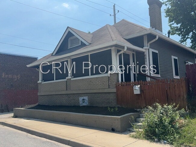 Photo - 641 E 30th St