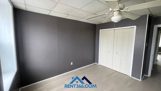 Photo - 403 E Norwegian St