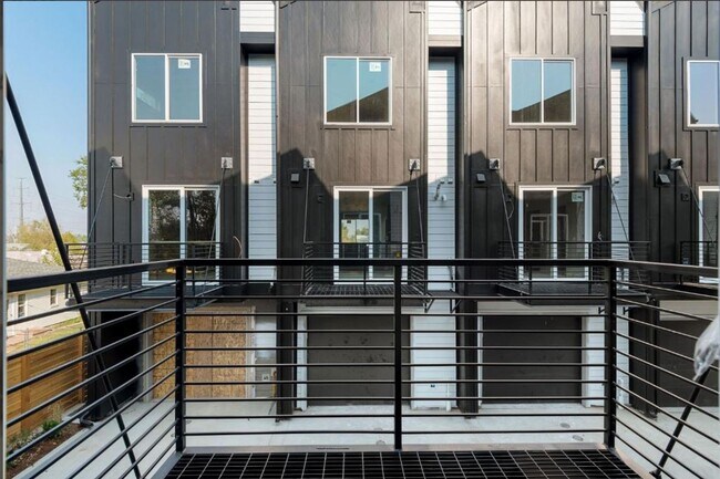 Photo - 4925 W 10th Ave Unit 4925 W 10th Avenue #105 - JR