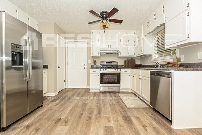Photo - 70 Homestead Pl