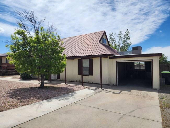 Photo - 2 Bedroom Home Located in Bloomfield