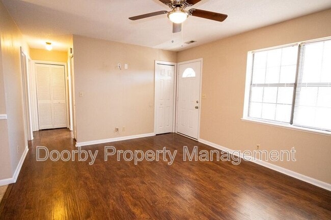 Photo - 303 Withrow Rd Unidad 305