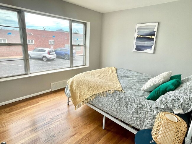 Photo - 5445 Chippewa St Unidad 4A