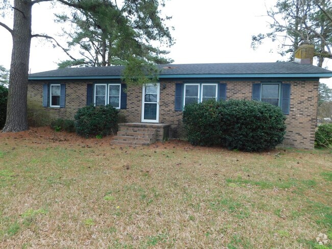 Building Photo - Brick Ranch in Chappell Garden Subdivision Rental