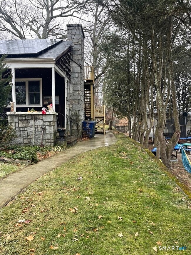 Photo - 598 Frenchtown Rd