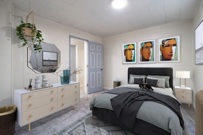 Photo - Available June 1st - RECENTLY REFRESHED 2 BED/1 BATH Unidad 1