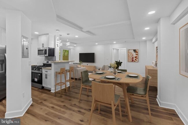 Photo - 2500 Q St NW Unit 106