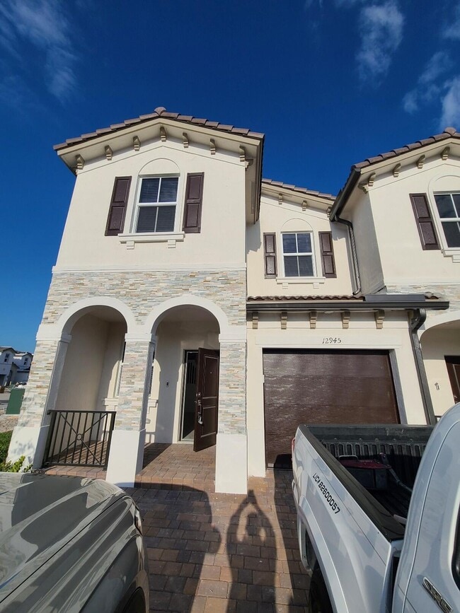 Photo - 12725 NW 24th Ave Casa Adosada
