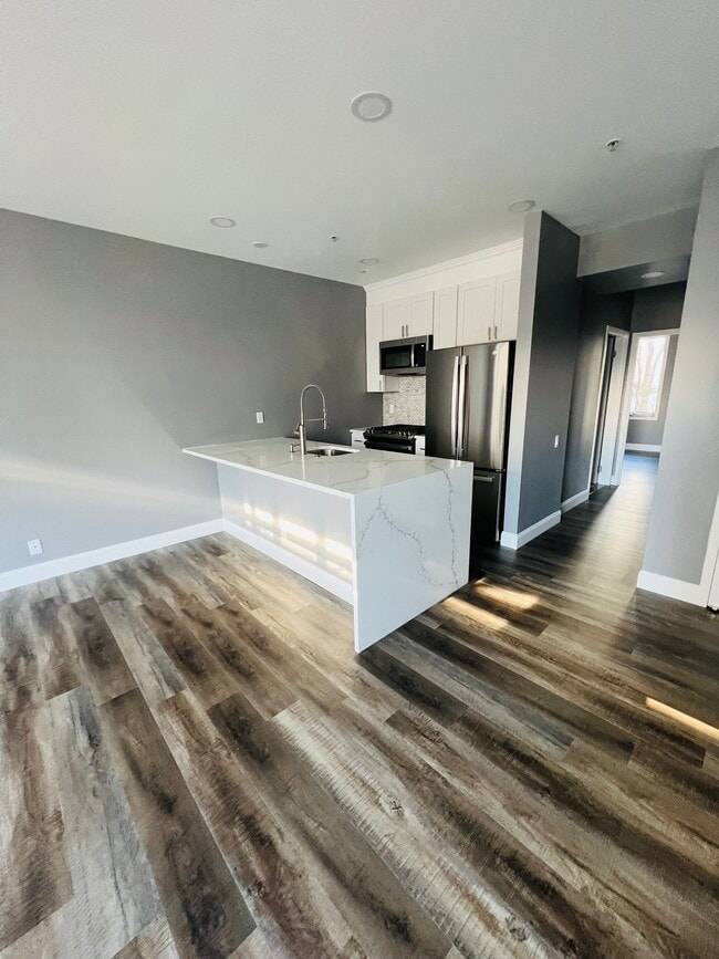 Photo - 182 Gay St Unit 1004