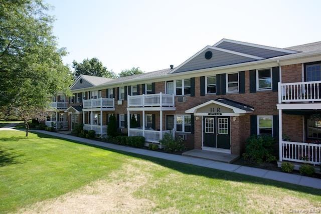 Building Photo - 1355 Roanoke Ave Unit 10B