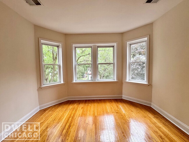 Photo - 3426 W Parker Ave Unit 2