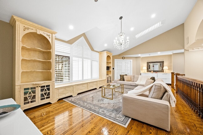 Photo - 3022 Lakeshore Rd. Unit SI ID1504455P