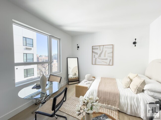 Building Photo - President Street / Sunlit Studio 1-Bath / ... Unit 7E Rental