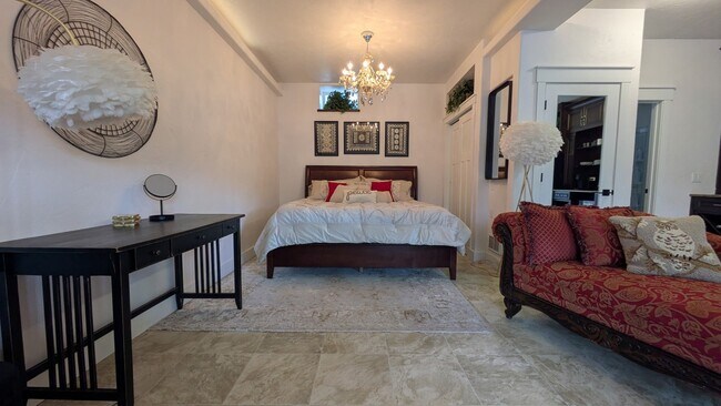 360 Stoner Creek Rd Unit 2