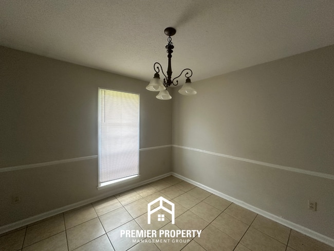 Photo - Spacious 4BR/2BA Memphis Home with 2-Car Garage &