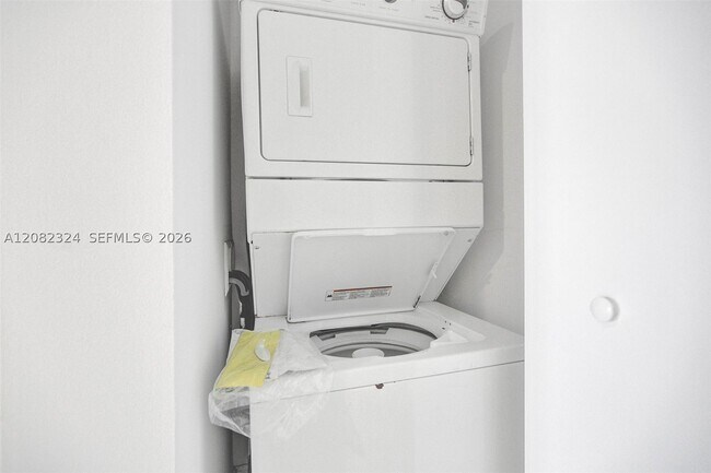 Photo - 475 Brickell Ave Unit 5010