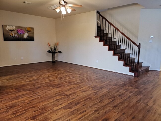 Photo - 2302 Waterford Park St