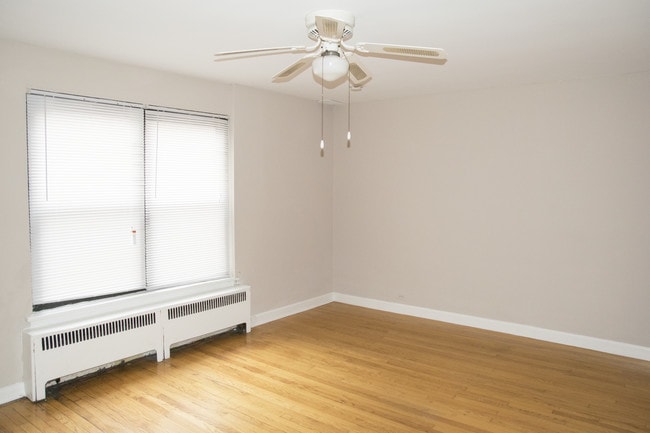 Gramercy Row Apartments