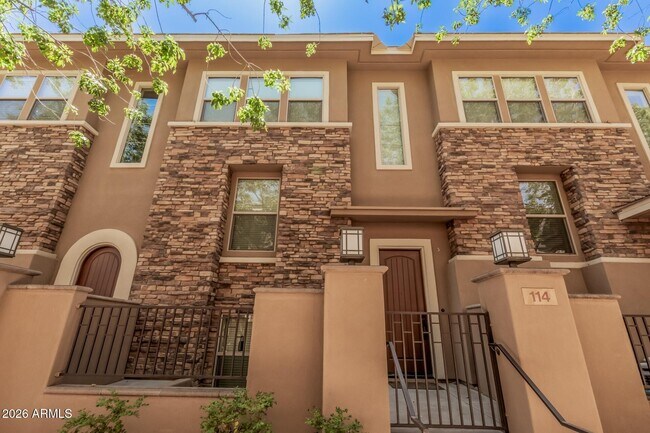 Building Photo - 5550 N 16th St