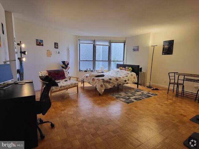 Building Photo - 224-30 W Rittenhouse Square Unit 2603