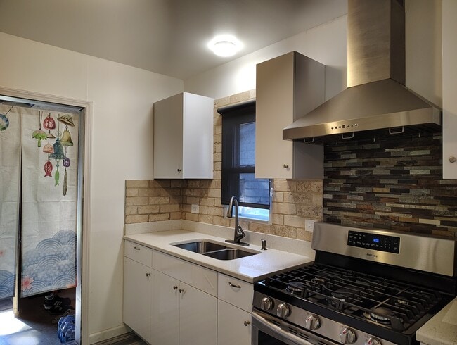 Photo - 35W325 Lambert Ave