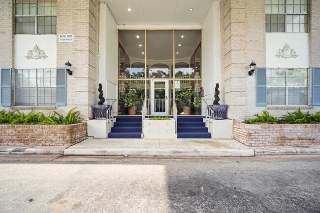 Photo - 2601 Bellefontaine St Condo Unit B114