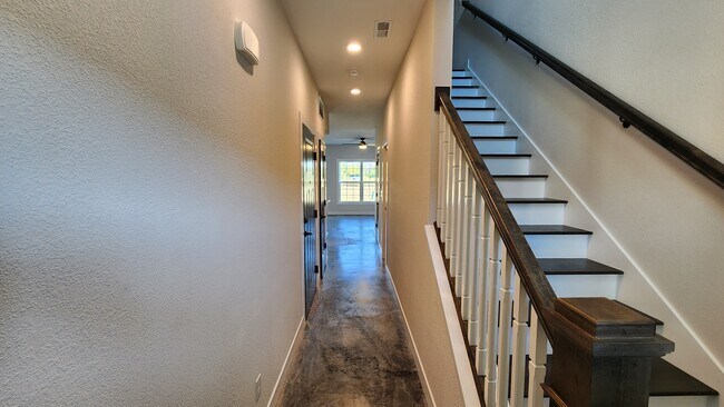 Photo - 3319 Stoneway Ct