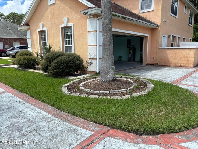 4314 Boat Club Dr