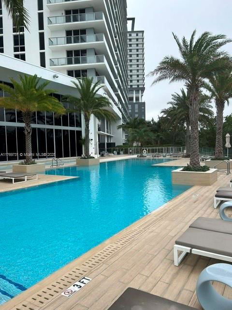 Photo - 16385 Biscayne Blvd