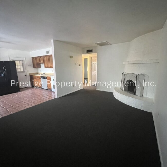 Photo - !!Charming Townhome With Fenced Yard!!
