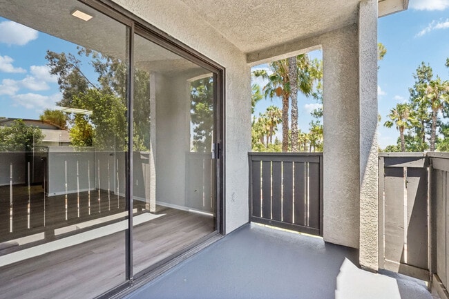 Hensley at Corona Pointe