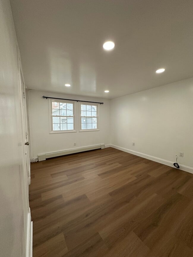 Photo - 810 17th St Unit Apt.1