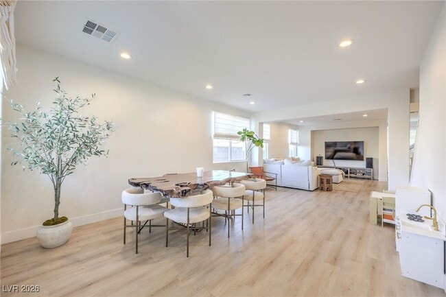 Photo - 5404 Avent Ferry St