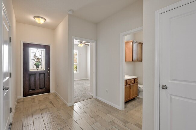 Photo - 6723 Barrington Crk Trce