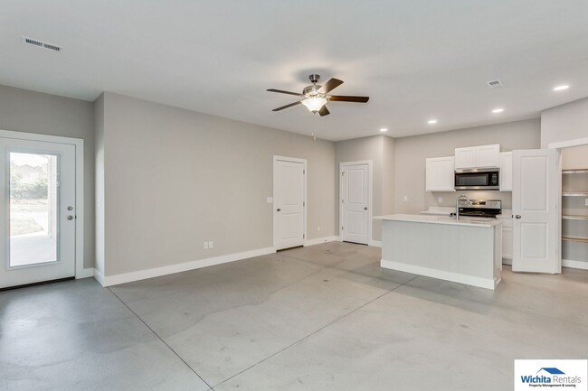 Photo - Mulvane duplex