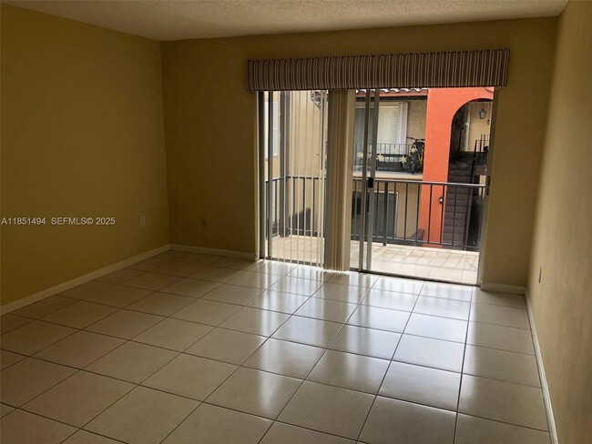 Photo - 10810 N Kendall Dr Unit Q-18