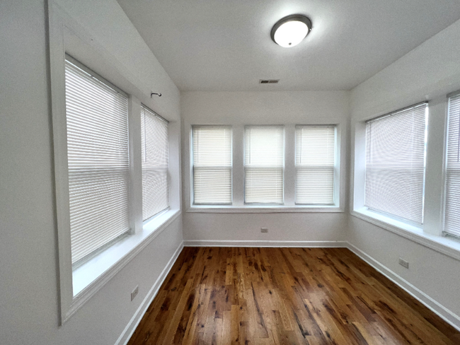 Photo - 3911 W 14th St Apartment Unit 3