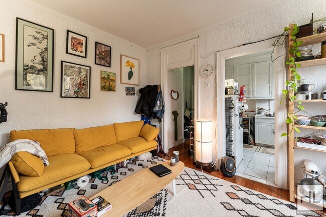 Building Photo - 15 STREET