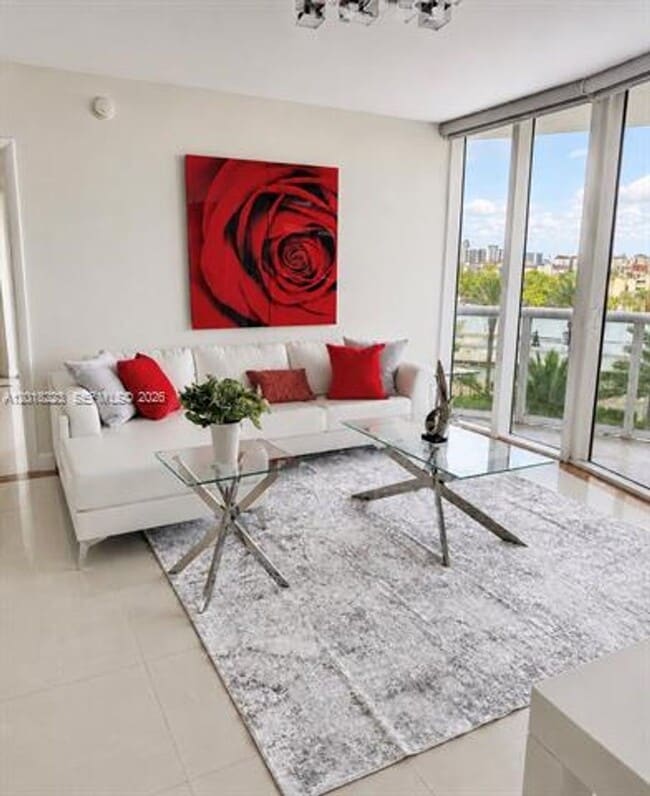 Photo - 17201 Collins Ave