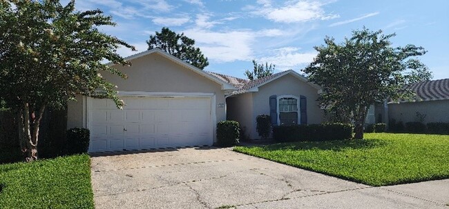 Fence Pond Front 3 bedroom, 2 bath home ju... - Fence Pond Front 3 bedroom, 2 bath home ju...