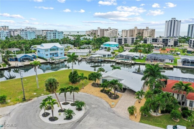 Photo - 10 Clearview Blvd