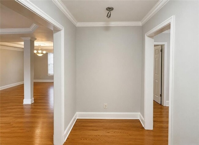 Photo - 1393 Scott Blvd