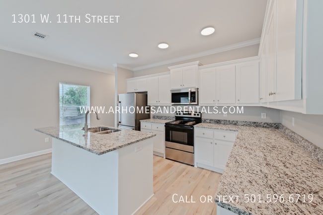 Photo - 1301 W 11th St