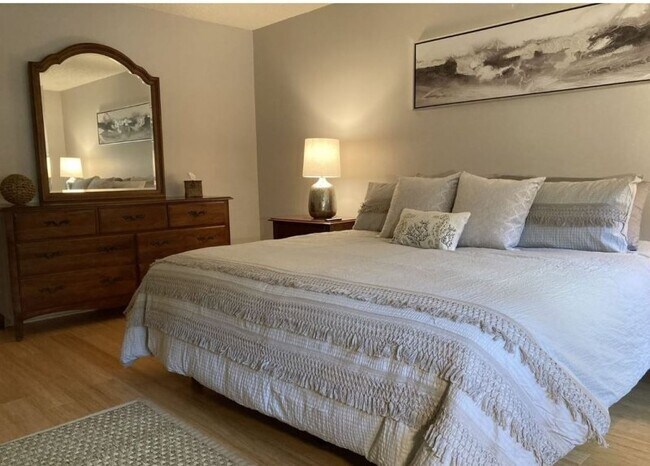 Primary Bed - 1400 Tarpon Woods Blvd Unidad A4