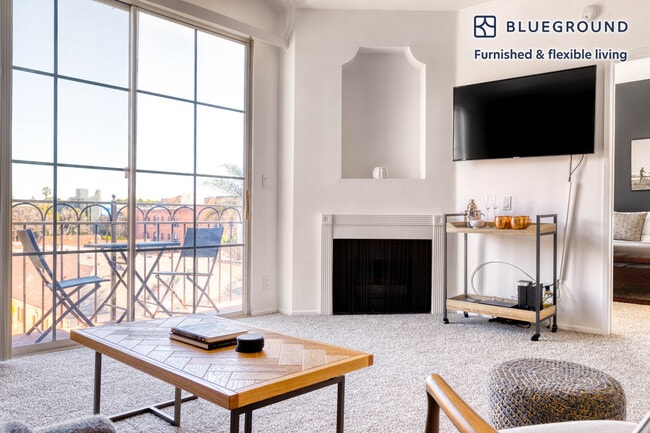 Photo - 345 Cloverdale Ave Unidad SI FL4-ID196