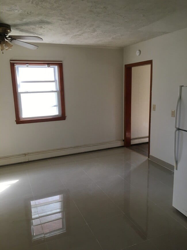 Photo - 401 Marlington St