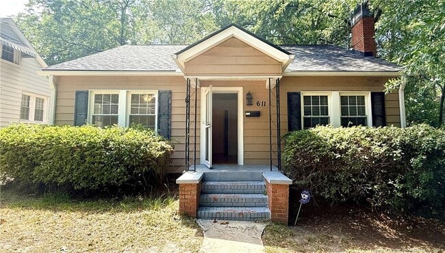 Photo - 611 Greenland Dr