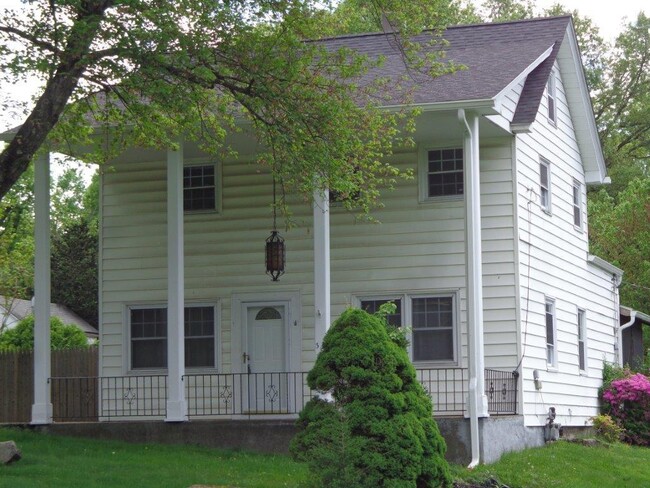 Photo - 314 Old Rte 304 House